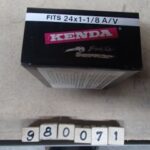 Tube 24 x 1 1/8 Schrader valve