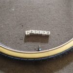 Tire Duro 700x35 gum wall with schrader valve tube